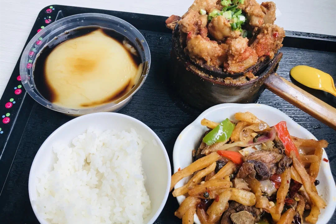 重庆大学食堂哪家最好,重庆的大学食堂价格一般多少