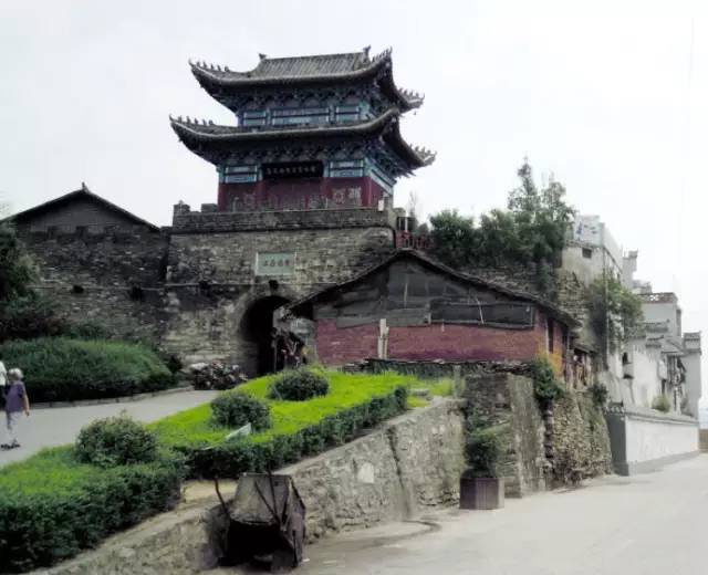 陕西不为人知的古镇堪比乌镇,湖北河南陕西三省交界古镇