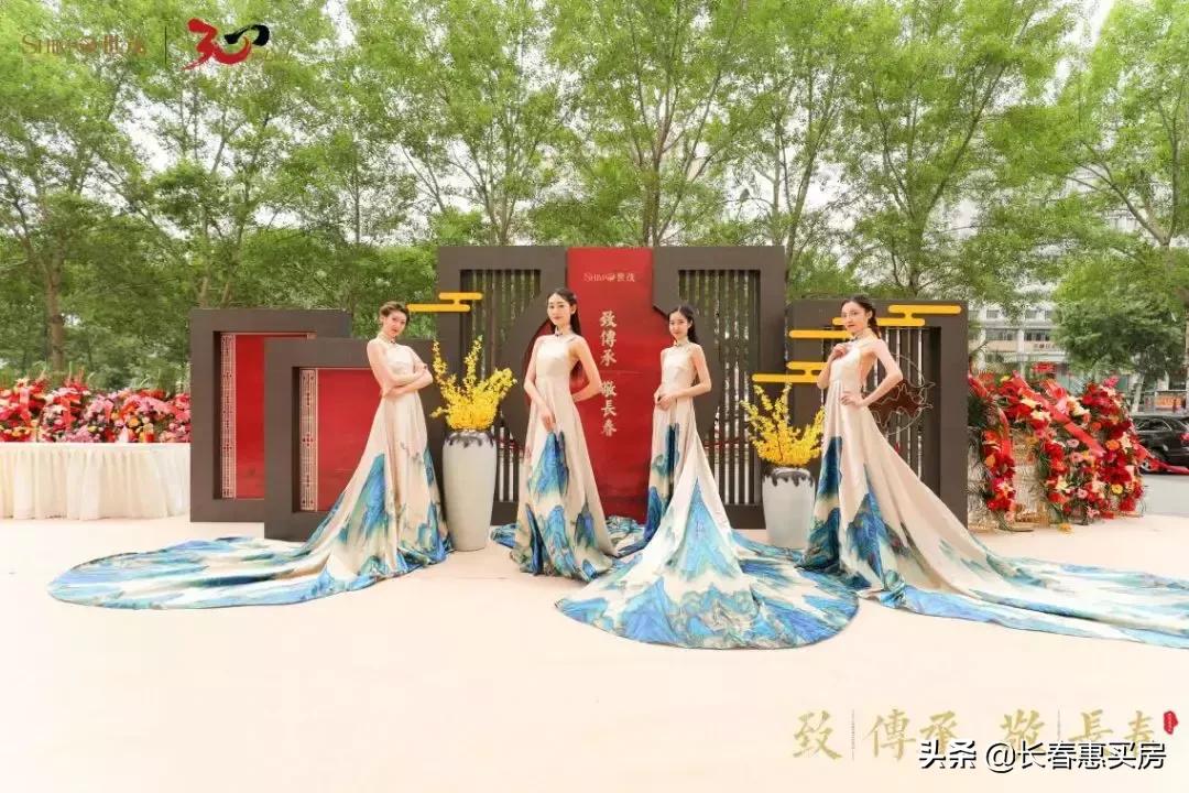 世茂莲花山现状,世茂城市广场新开