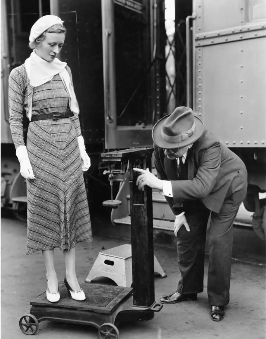 100张老照片见证世事沧桑,四十张经典相片