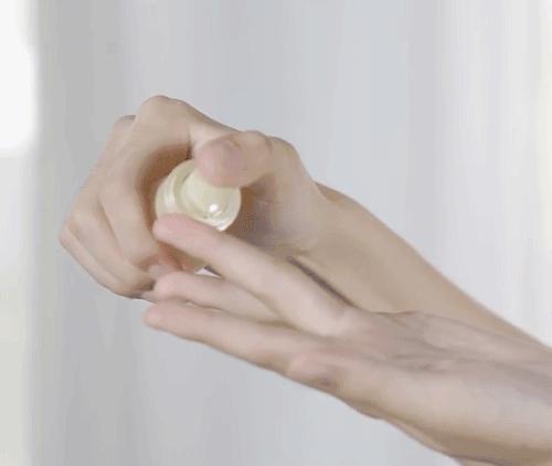 冷美人保湿精华,国货好物润肤保湿