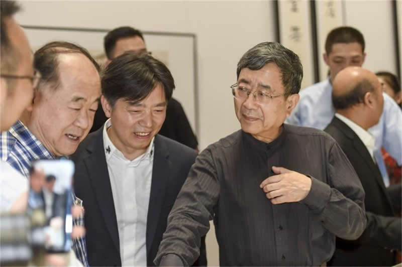 余秋雨前妻李红个人简介,余秋雨前妻李红真实照片