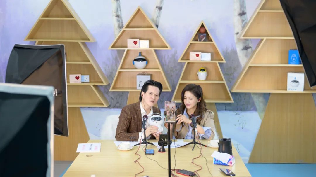 亚洲小姐网络赛区直播,亚洲小姐现身表演才艺