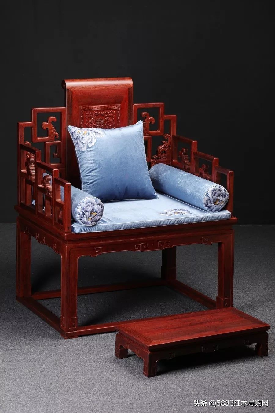 红木家具材质和工艺哪个更重要,红木家具搭配真皮