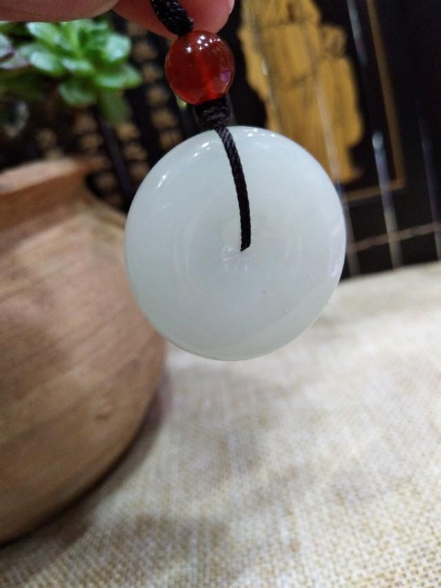 在哪可以买到真正的新疆和田玉,到和田买玉靠谱吗