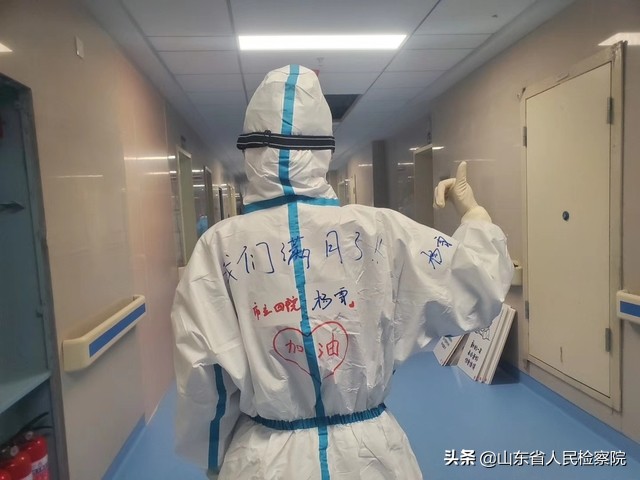 女护士写给白衣天使的一封信,一位女士写给护士一封信