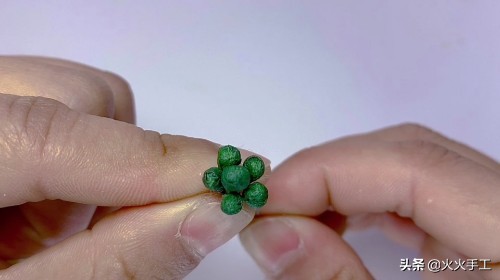 果郡王为甄嬛种合欢花的片段,果郡王送合欢花对甄嬛说了什么