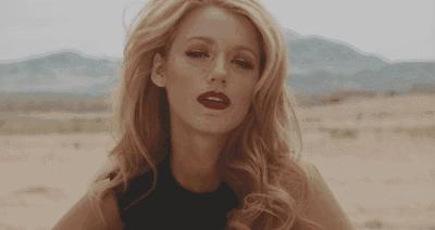 初秋最流行的全头烫,酷女孩初秋发型