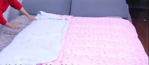 最快又最简单的套被子的方法,教你一个套厚被子的小妙招