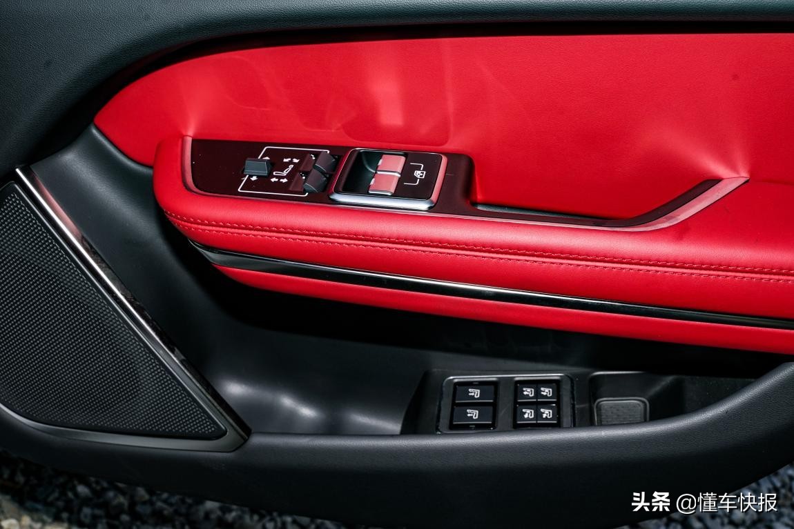 陈震试驾捷豹xfl2021款试驾视频,沉浸式体验24款捷豹xfl尊享豪华