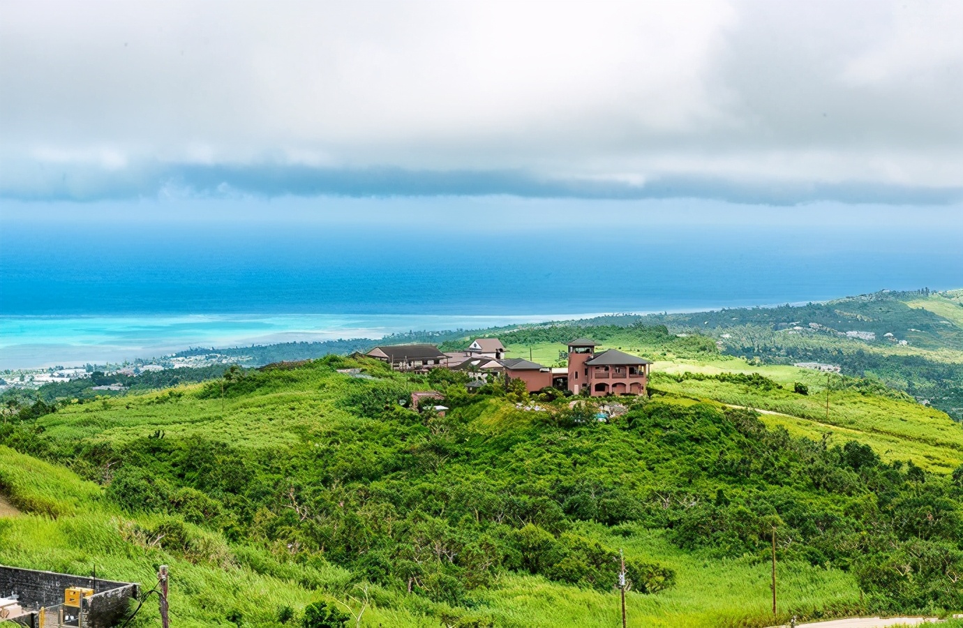 白本护照美国旅游免签,白本护照过境免签新加坡