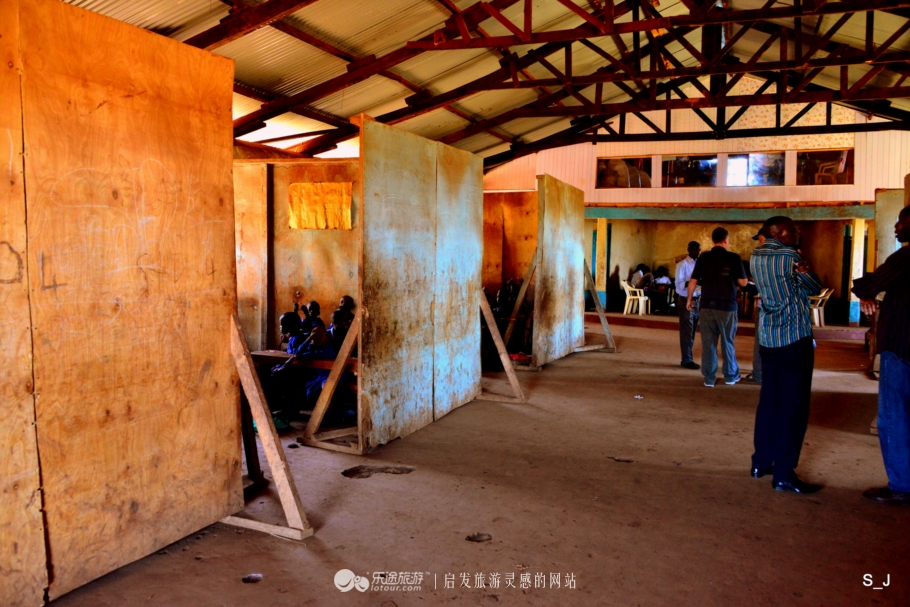 肯尼亚：在贫穷，疾病和混乱中哭泣的非洲大陆