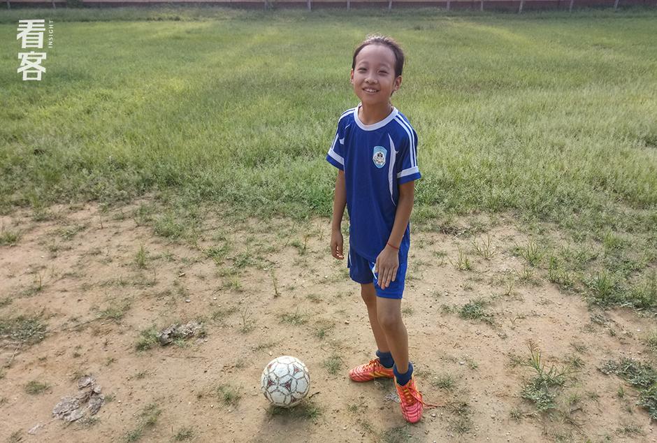 这支秘密发展的乡村足球队，拼命的令人肃然起敬