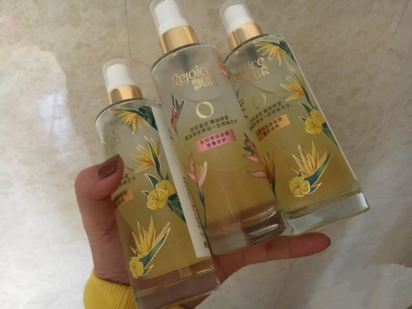 欧莱雅护发精油哪一款比较好用,欧莱雅护发精油哪个瓶好用又便宜