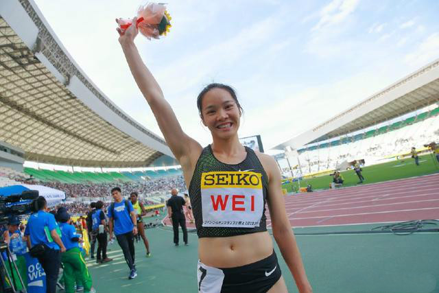 韦永丽100米99秒,韦永丽43秒35米接力夺冠