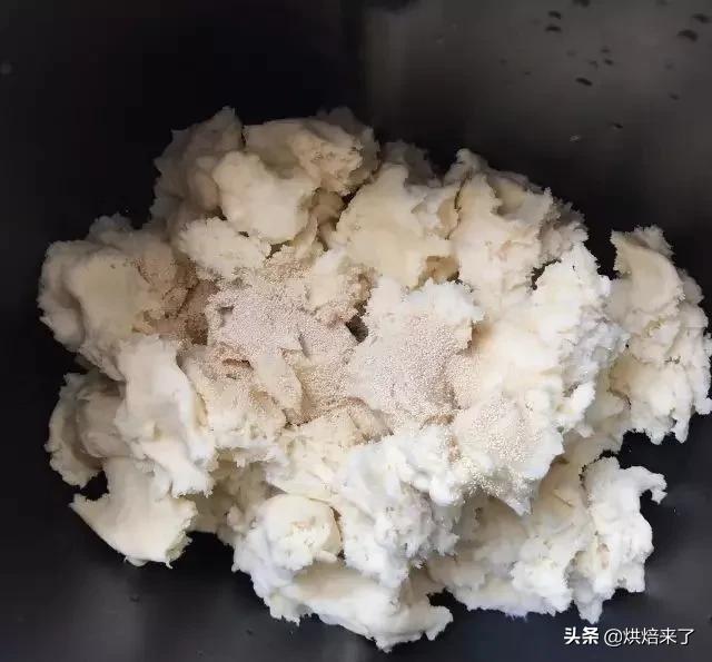 在家就能做松软的北海道牛奶吐司,北海道吐司奶香浓郁柔软拉丝