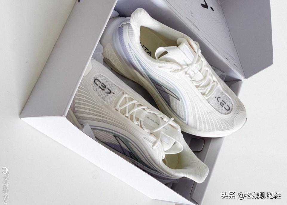 软弹的安踏球鞋,软弹舒服跑鞋阿迪