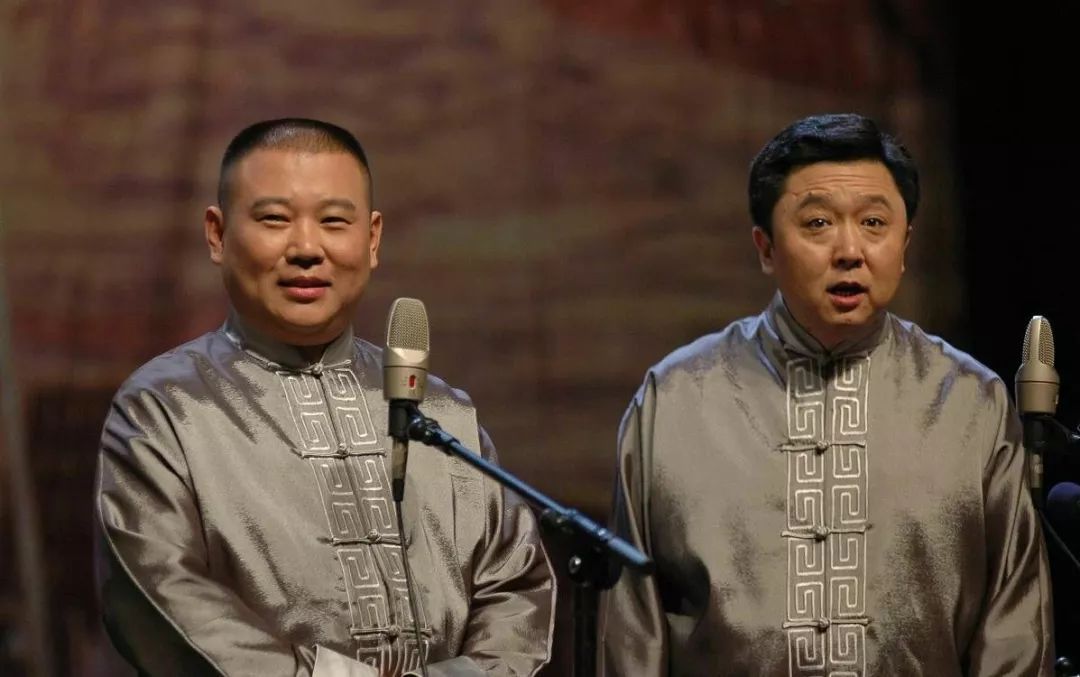 公司年会不知道表演什么？我们帮你写了个原创相声