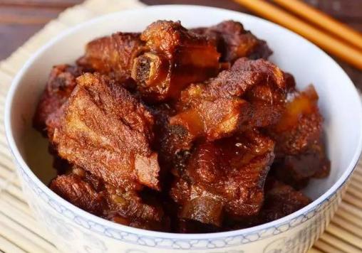 萝卜红烧排骨排骨软烂不柴的秘方,红烧排骨这样做味道鲜美软烂脱骨