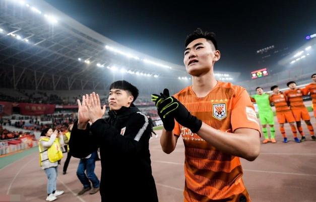 鲁能李霄鹏近期消息,鲁能未来三大新星