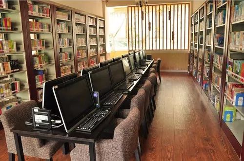 名校巡礼之石笋街小学