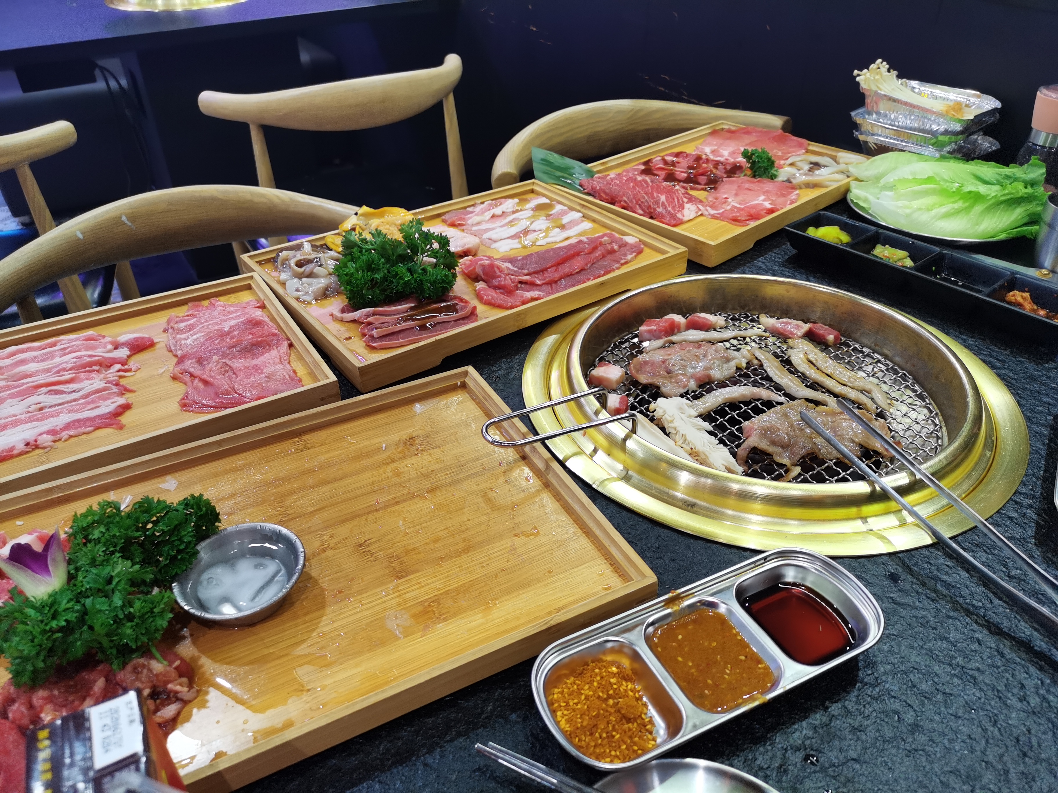 一家值得你品尝的自助烤肉店,广州韩式自助烤肉哪家最正宗