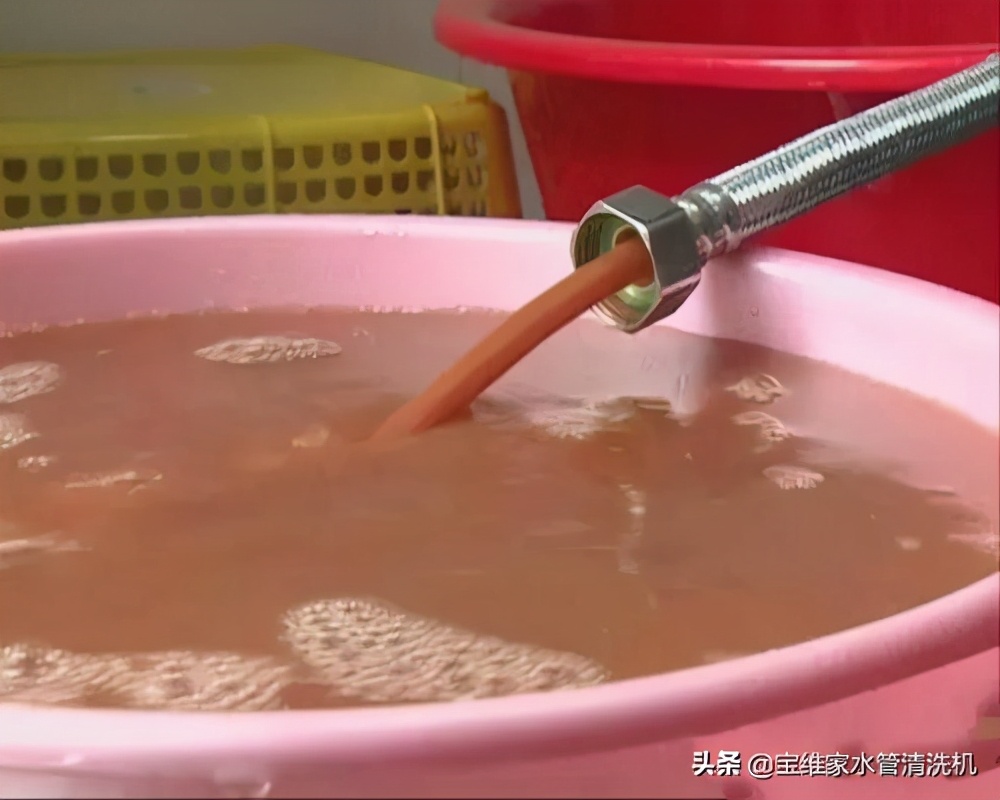 你知道热水器里为什么会产生污垢吗?