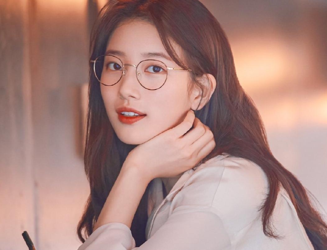 怎样选择适合的眼镜提高颜值,怎么挑选眼镜能让你变漂亮
