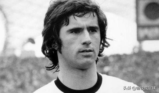 足坛生涯打进500球的球员,足坛历史上所有冠军都拿过的人
