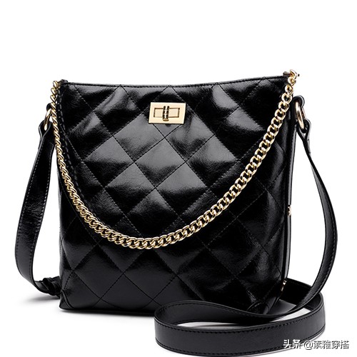 简单斜跨包休闲,好看的穿搭之斜挎包