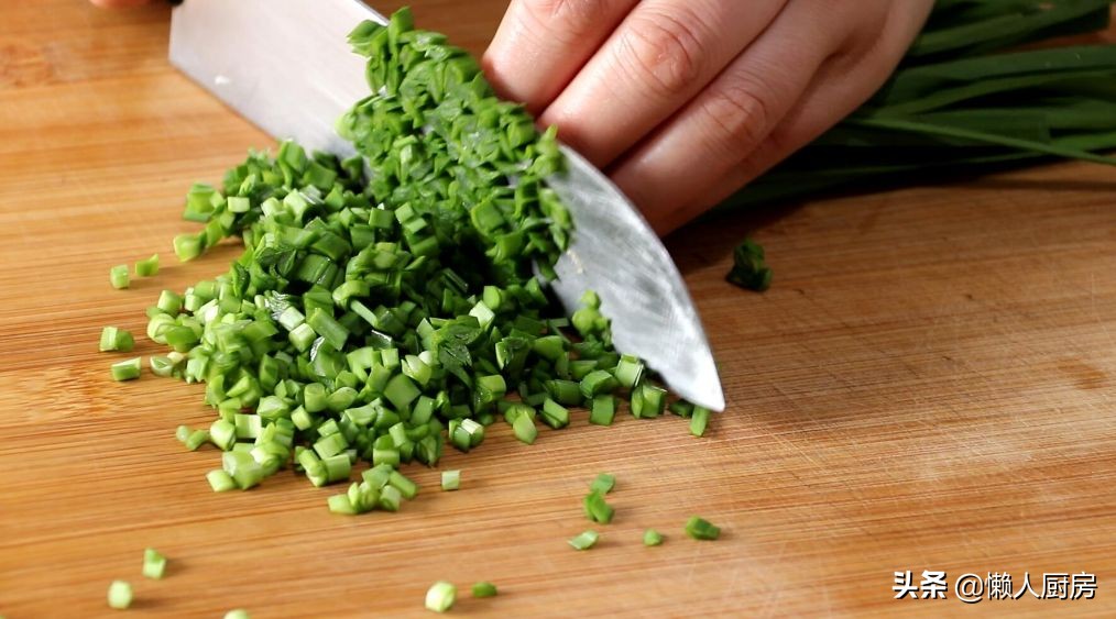 不需揉的韭菜鸡蛋饼的做法,韭菜鸡蛋饼不用面粉的做法