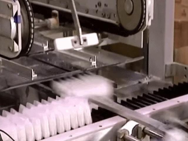 卫生巾为什么不能乱用,卫生巾的危害到底有多大