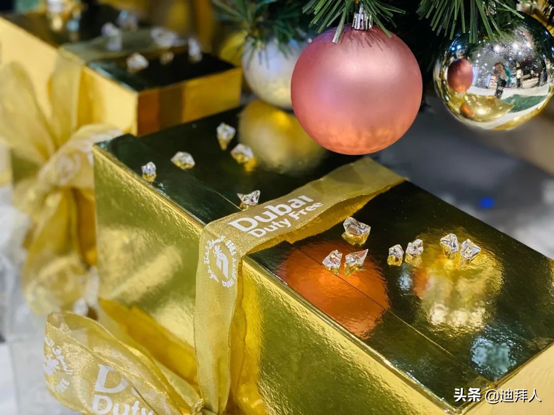 迪拜圣诞节购物狂欢,迪拜机场免税店圣诞节