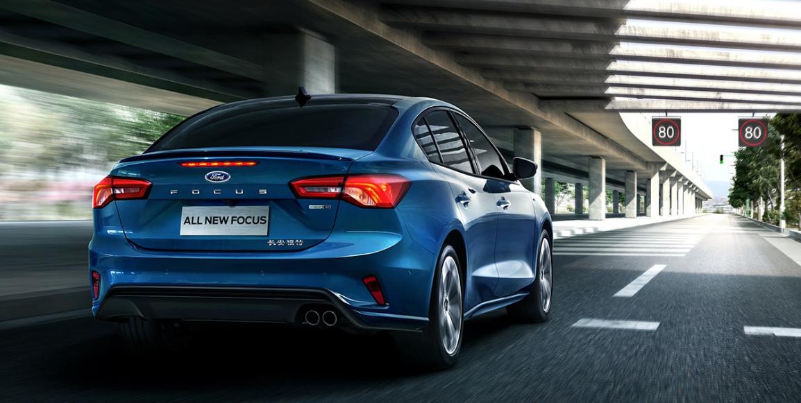 入局中级轿车之战，动态可变缸技术让福克斯“一招”致胜