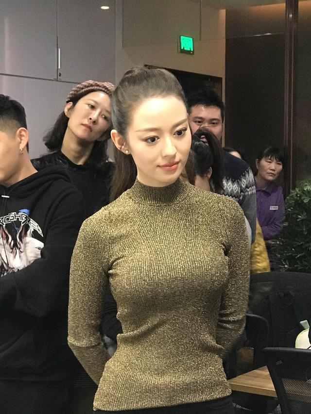 郎朗老婆吉娜魔鬼身材,郎朗老婆吉娜身材怎么保持