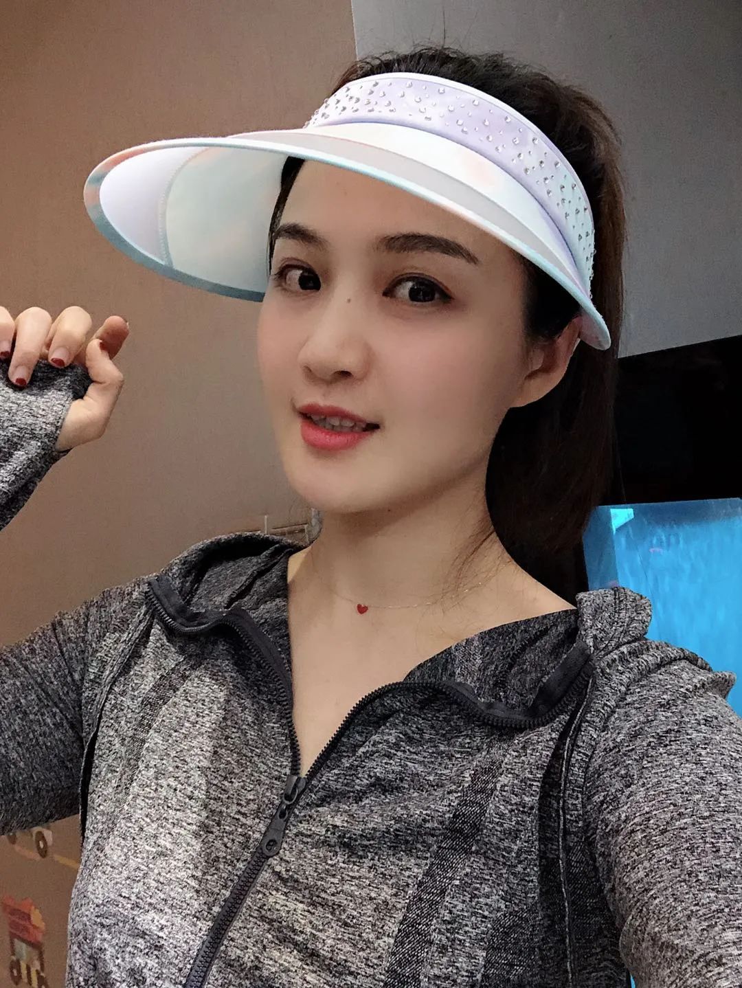 vvc防晒帽变黄了,vvc防晒帽效果