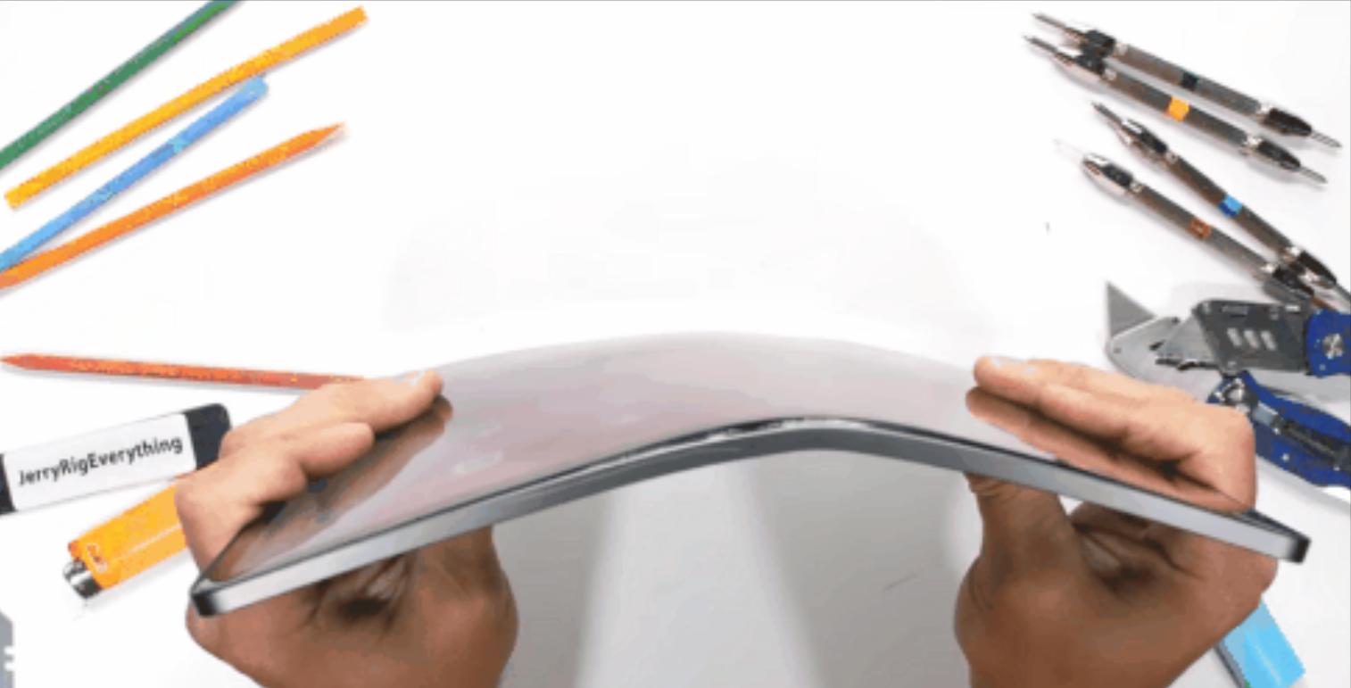 苹果ipadpro2024搬弯测试,ipadpro2023掰弯测试