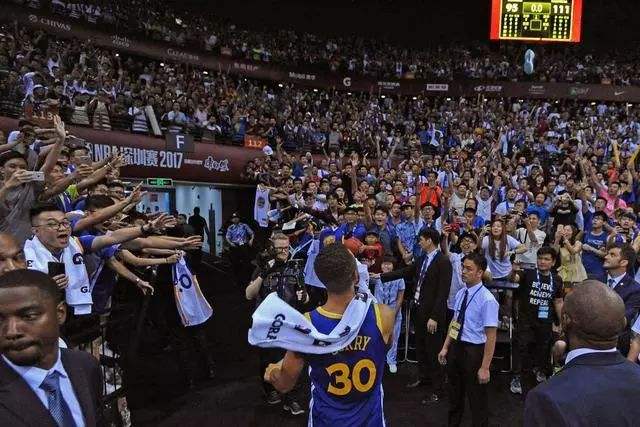 詹密和库密互喷为什么,詹密与库密哪边人多