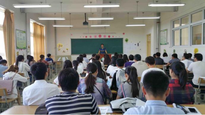 自考本科有哪些优缺点,自考本科分为哪几种有什么区别