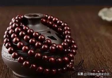 檀香木手串如何保养才能越来越亮,沉香手串如何保养这几点要牢记