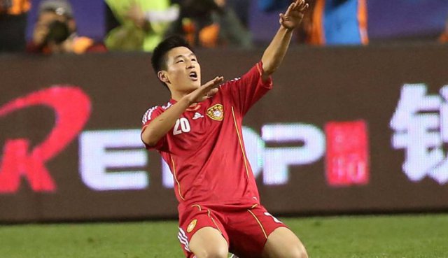 吹捧武磊,武磊被评价最佳球员