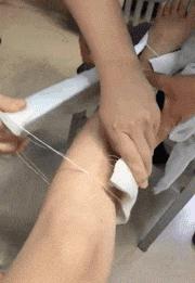 看了整整七分钟，他们最终还是上去了