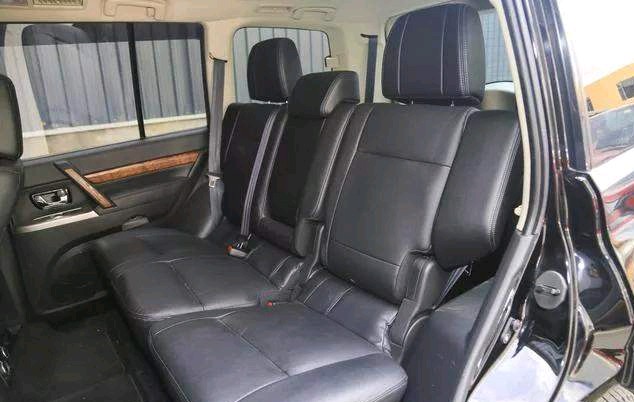 买车有必要买真皮座椅吗,真皮座椅与纺织座椅的优缺点