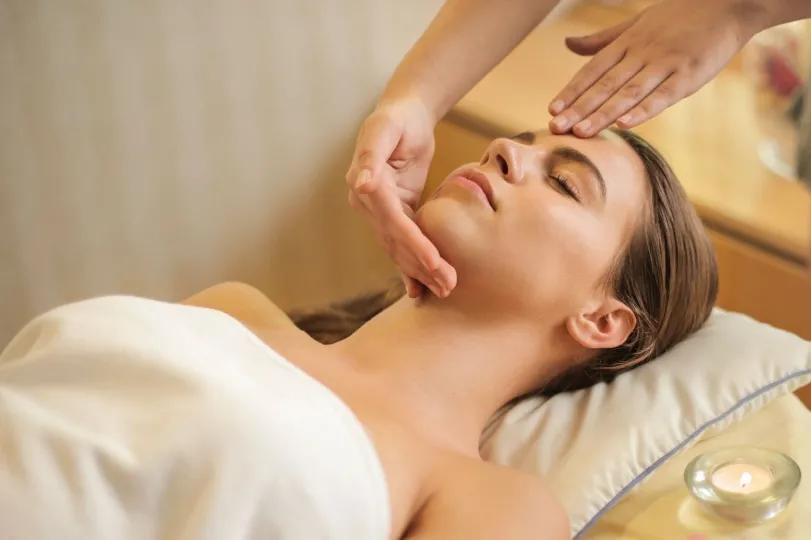 日置秘籍｜“颈”报已响，呵护要趁早