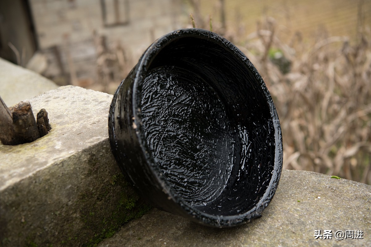 割漆因为什么让人体产生危害,漆树割漆人