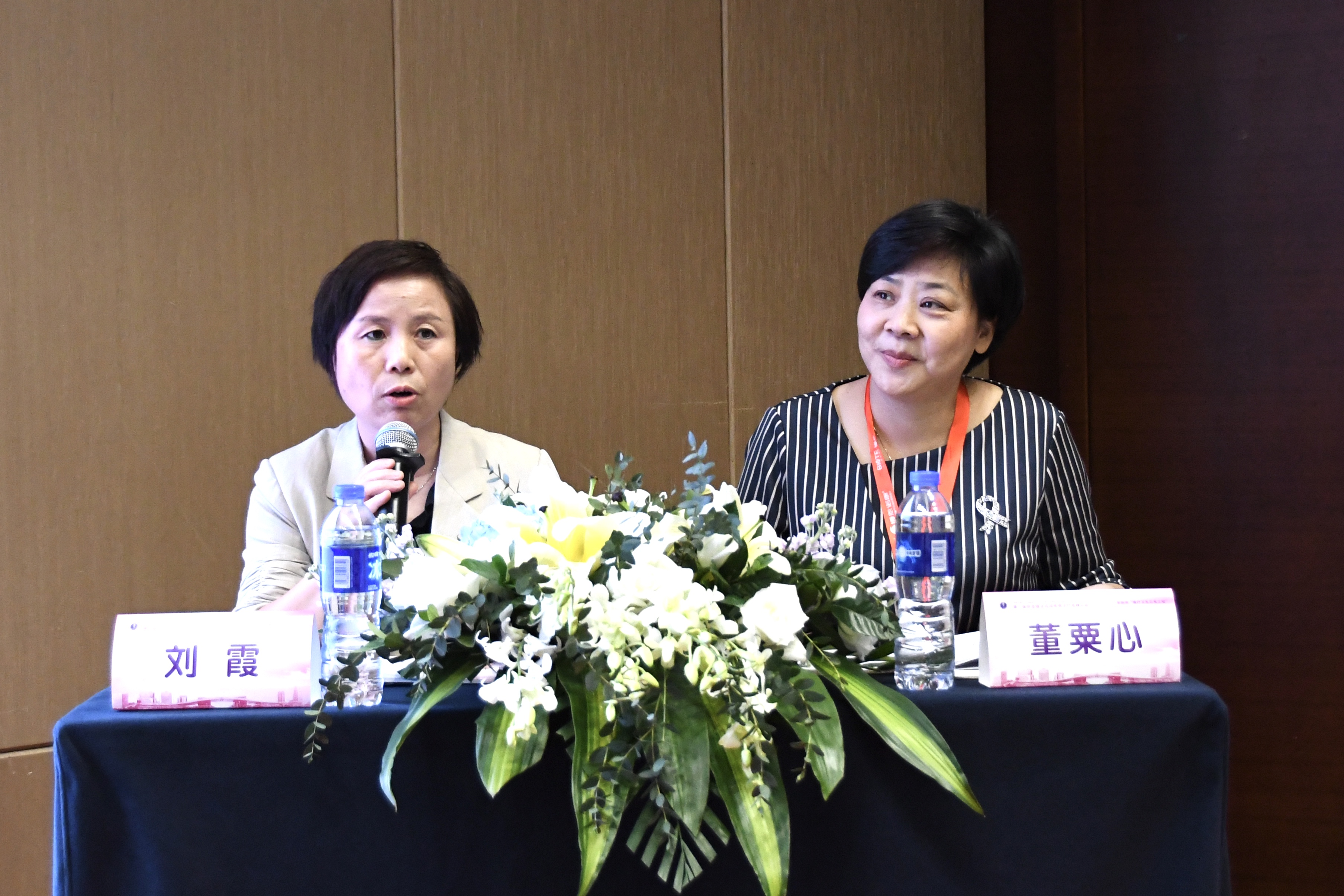 鹏城聚首促专业精耕论坛把脉弥区域短板--深圳市二院妇科成功举办第一届阴道镜及宫颈疾病诊疗高峰论坛