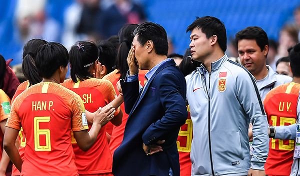 女足出局王霜痛哭原视频,中国女足王霜今日最新消息