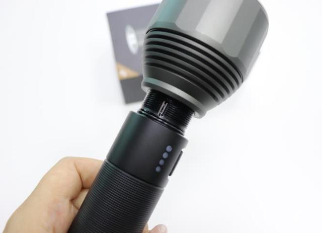 小米10000流明强光手电筒推荐,小米手电筒强光户外超亮长续航