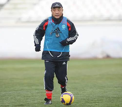 殷铁生国足,殷铁生谈青岛足球队