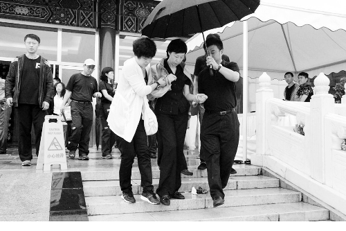 央视名嘴神秘猝死,名嘴猝死妻子拒绝验尸